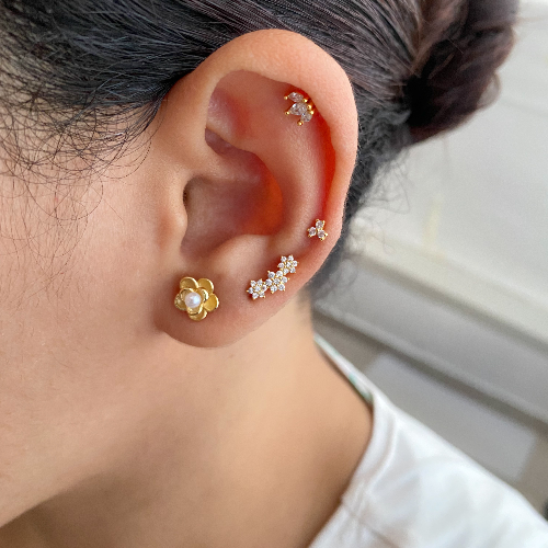 Arete Teresa White