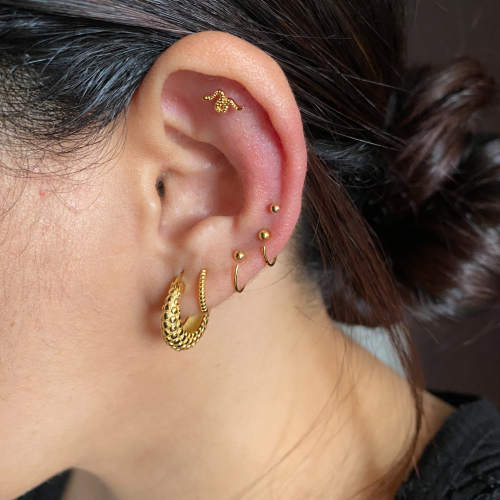Piercing hiun